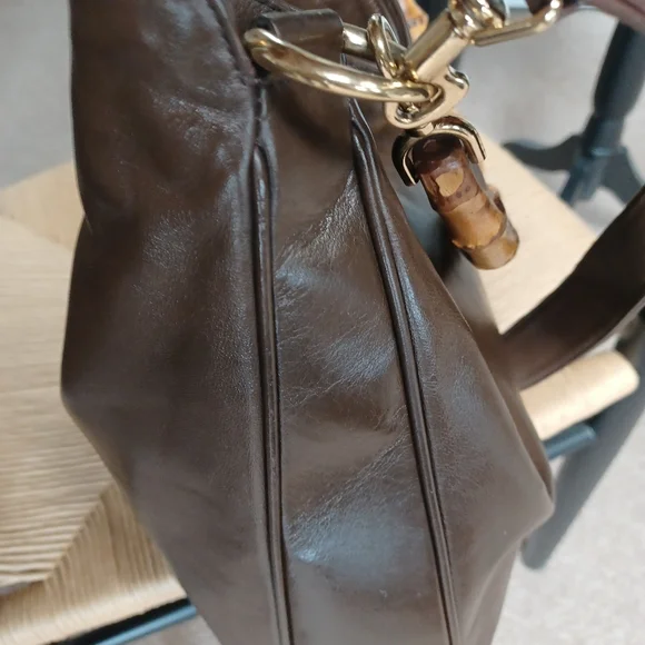 Gucci Classic Leather Bamboo Bag - Picture 9 of 16